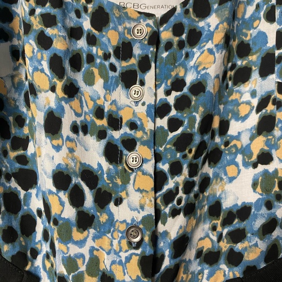 BCBGeneration Printed Romper - Picture 4 of 7